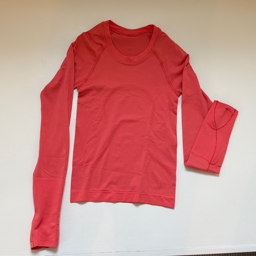 Lululemon Swiftly Tech Long Sleeve Race Length